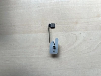 iMac 27" A1419 and 21.5" A1418 2012 2013 2014 2015 2017 audio jack connector - Image 1 of 2