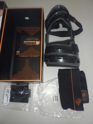 Shock Doctor Bionic Knee Brace with Compression Sleeve BIO-LOGIX Hinged Right L - Image 1 of 2