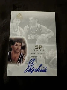 2002-03 SP auténtico firmas SP Peja Stojakovic en tarjeta automático Sacramento Kings - Imagen 1 de 7