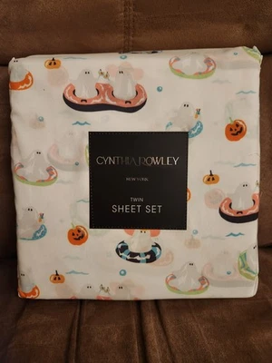 Sábanas de Halloween de verano Cynthia Rowley Summerween Ghost In The Pool Foto 1 de 3