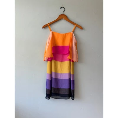 Mini Vestido Trina Turk LA Seda Rayas Hombro Frío Foto 1 de 4