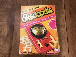 Vintage 1970's French Skedoodle Etch-a-Sketch Type Children's Toy Working 1979 - Picture 1 of 5