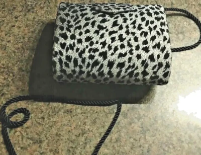 Bolso Cartera de Noche Pequeño Estampado Animal Negro Plata Manchado Arnold Cellini De Colección Foto 1 de 4