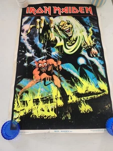 Póster de luz negra de terciopelo Iron Maiden Number of the Beast 1983 vintage - Imagen 1 de 16