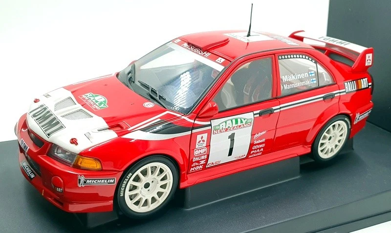 Preços baixos em AUTOart Mitsubishi 1:18 Escala Carros, caminhões