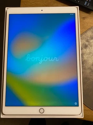 Apple iPad Air (3. Generation) 64GB, Wifi,  10,5 Zoll - Gold - keine Tonausgabe - Bild 1 von 4
