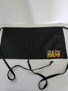 Medio delantal bordado Project Runway Thank You Mood con bolsillos - Imagen 1 de 3