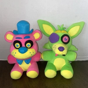 Backlight Five Nights at Freddy’s 2 Plushes 2022 - Picture 1 of 10