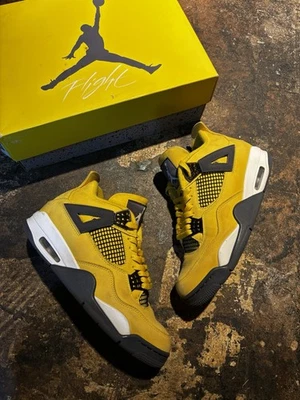 Talla 9 - Jordan 4 Retro Mid Lightning Foto 1 de 4