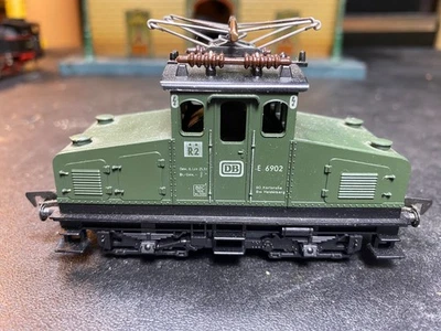 VINTAGE 1963-1967 FLEISCHMANN LOCOMOTIVE HO MODEL NO. 1302-G NAMEPLATE E-6902 - Image 1 of 4