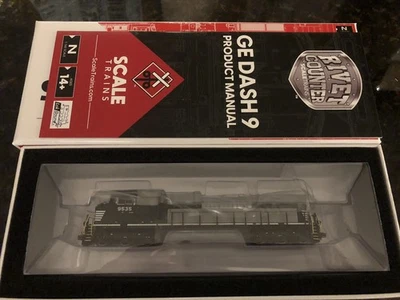 Scaletrains 38713 N scale GE C44-9W Norfolk Southern #9535 DCC sound - Image 1 of 4