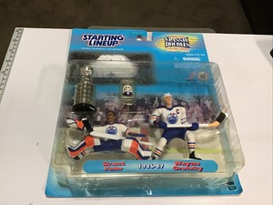1999-2000 Starting Lineup Classic Doubles Hockey 🏒GRANT FUHR and WAYNE GRETZKY