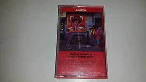 ARETHA FRANKLIN - WHO'S ZOOMIN' WHO? - ARISTA 8286 - CASSETTE TAPE - Picture 1 of 5