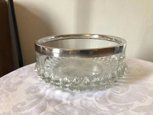 Vintage Silver Plate Rimmed Glass Fruit Bowl 21cm - Picture 1 of 5