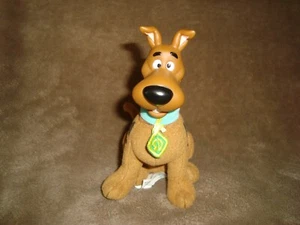 HANNAH BARBERA Scooby-Doo Thinkway Toys Plush W Beans & Plastic Head 6" tall - Picture 1 of 6