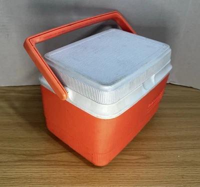 Mini refrigerador personal Rubbermaid 1907 fiambrera tapa bisagra naranja mandarina. ¡Raro! Foto 1 de 4