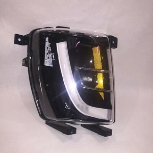 TESLA MODEL X RIGHT PASSENGER SIDE FOG LIGHT 2015 2016 2017 2018 OEM - Picture 1 of 8