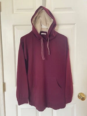 Sudadera con capucha forrada de piel sintética borgoña Maurices ~ talla grande para mujer Foto 1 de 4