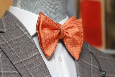 男式自绑领结领带 100% 丝绸大蝴蝶橙色紫红色格子 S677 — 第 1/4 张图片