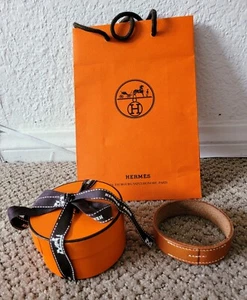 AUTÉNTICA CAJA DE BRAZALETE DE CUERO HERMES POOL TOUR USADA BRONCEADA - Imagen 1 de 11