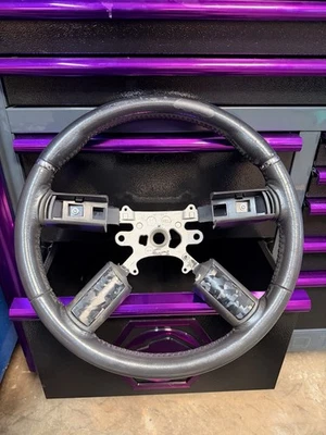 Chrysler 300 Srt 2010 volante costuras rojas OEM Foto 1 de 4