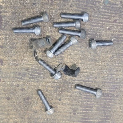 Pernos de cubierta de estator Yamaha FJR1300 2003 2004 2005 Foto 1 de 4