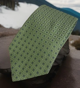 Corbata geométrica Brooks Brothers “346” para hombre seda pura verde brillante hecha en EE. UU. - Imagen 1 de 5