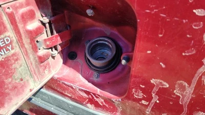 Conjunto de cuello de llenado de combustible Ford F150 1990-1996 con tapa de gasolina OEM delantero F4tz9034a Foto 1 de 2