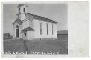 Berwick, IA Iowa 1910 RPPC Postcard, Congregational Church - Bild 1 von 2