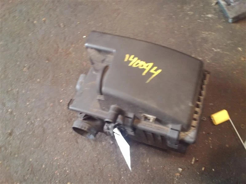 Purificador de aire 6 cilindros sin turbo compatible con 99-04 VOLVO SERIE 80 248424 Foto 1 de 4