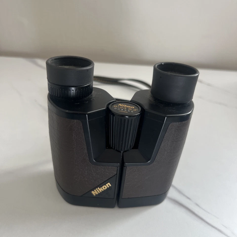 Nikon Venturer II Compact Binoculars 8X23 6.3 Degree w/ Case Made in Japan - Image 1 of 4