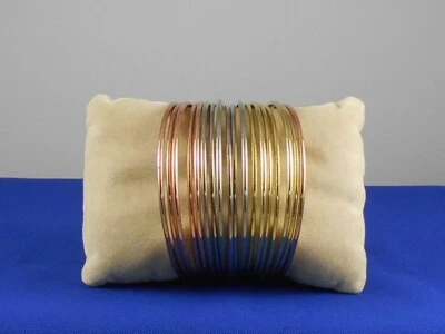 Jessica Simpson Pulido Tri Tono Neo Geo 18 Piezas Brazalete Brazalete Conjunto $38 Foto 1 de 3