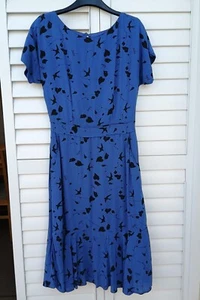 Women's Blue Sosandar Dress Size 8 Fully Lined Viscose Swallow & Leaf Design - Picture 1 of 9
