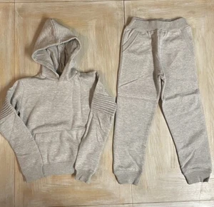 Kids Tracksuit Set Grey Boohoo Boys Girls Set 5/6 Year Ribbed Sports RRP £45 - Picture 1 of 15