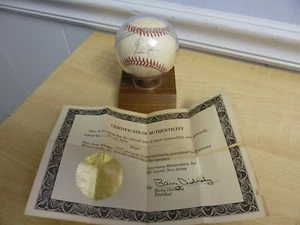 Pallone da baseball firmato Nolan Ryan autografo MLB Rawlings American League con certificato di autenticità - Foto 1 di 11