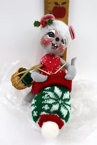 Vintage 6" Annalee Mobilitee Dolls 1998 Christmas Knitting Cap Mouse - Picture 1 of 3