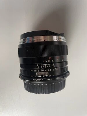 Carl Zeiss Planar T* 1,4/50 ZF umgebaut für Canon Standardobjektive Schwarz - Bild 1 von 4