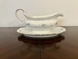 Vintage Johann Haviland Blue Garland Bavaria Gravy Boat w/Attached Underplate - Picture 1 of 6
