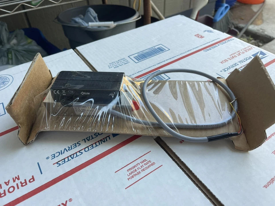 Sierra Redy Compact Gas Flow Switch with Alarm, Oxygen GCS-C9SS-FN00 20 ln/min - Image 1 of 4