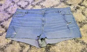 Women’s Old Navy Denim Shorts Low Rise OG Straight Light Blue Wash NWT Size 30 - Picture 1 of 8
