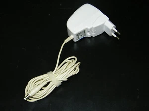 Asus Model AD59930 AC Adapter 9.5V DC 2.5A                                   **8 - Bild 1 von 2