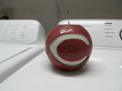 Cincinnati Reds Wax Candle & Earrings Collection Cover