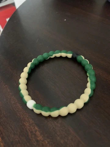 Lokai Green Milwaukee Bucks Bracelet XL Cover