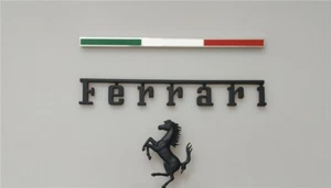 Ferrari F8 Spider#Tributo Italia insignia caballo trasero insignia conjunto de guiones - Imagen 1 de 4