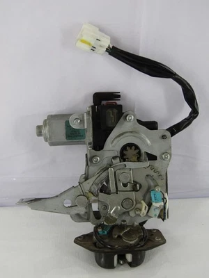 Двигатель привода защелки двери подъемника питания для Nissan Armada 2004-2015 годов выпуска 90502-7S400 от оригинального производителя - Изображение 1 из 4