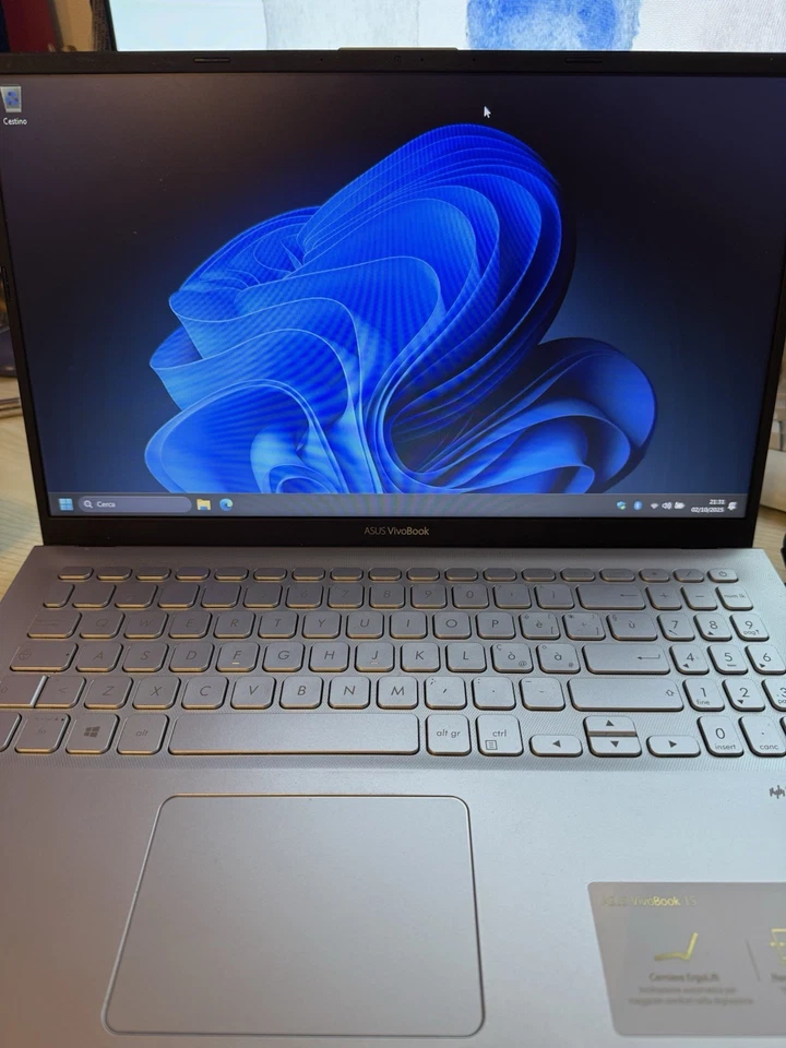 Asus VivoBook 15  - Immagine 1 di 4