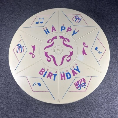 Vintage Feliz Aniversário Musical Prato de Bolo Rotativo Caixa de Música Suporte para Bolo Windup - Imagem 1 de 4