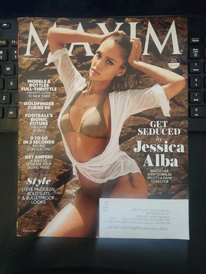 Maxim Magazine September 2014 Jessica Alba Key & Peele Laura Ramsey b61:6773 - Image 1 of 4
