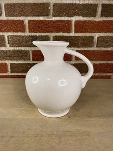Homer Laughlin Fiesta White Carafe Pitcher 60 oz Fiestaware - Picture 1 of 8