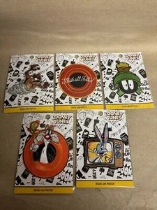 Loungefly BÜGELBILD 3" PATCH neu versiegelt 5er Set LOONEY TUNES Punk Swag Bugs Bunny - Bild 1 von 2